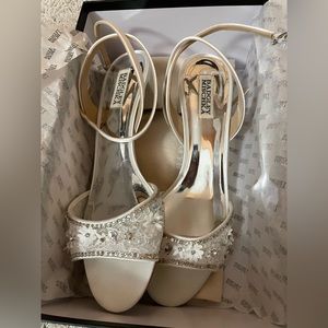 Badgley Mischka 9 1/2 women’s shoe